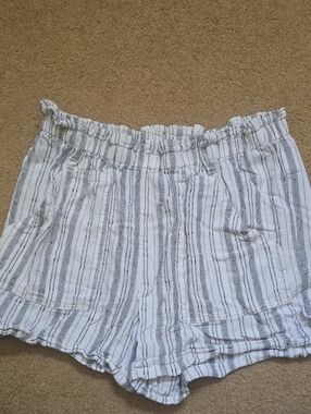 Time and Tru White and Gray Striped High-Waist Shorts